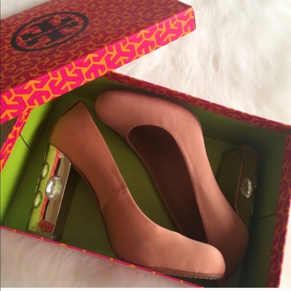 Absolutely fantastic Tory Burch Heels, size 9 - Picture 1 of 8